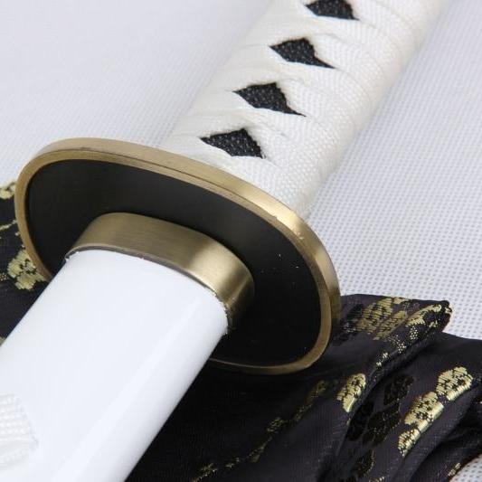 Vue de la protection du katana de roronoa zoro dans one piece