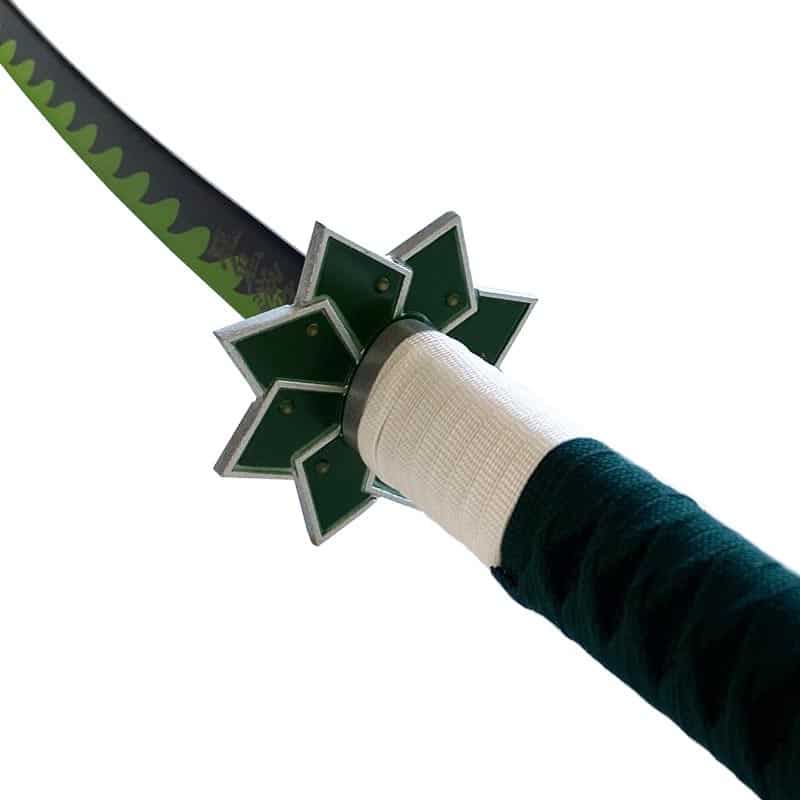 Déchaînez la force du Katana Sanemi noir et vert ! Inspiré de Demon Slayer, cet imposant katana capture l'esprit intrépide de Sanemi Shinazugawa. Une lame redoutable pour les collectionneurs et les fans inconditionnels de l'anime.